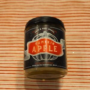 Bath & Body Works Pumpkin Apple Candle